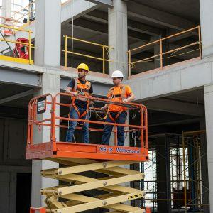 Curso NR 18 – Operação de Plataformas Elevatórias Móveis de Trabalho (PEMT) da Treinacentro: Elevando a Segurança e a Produtividade da Sua Equipe